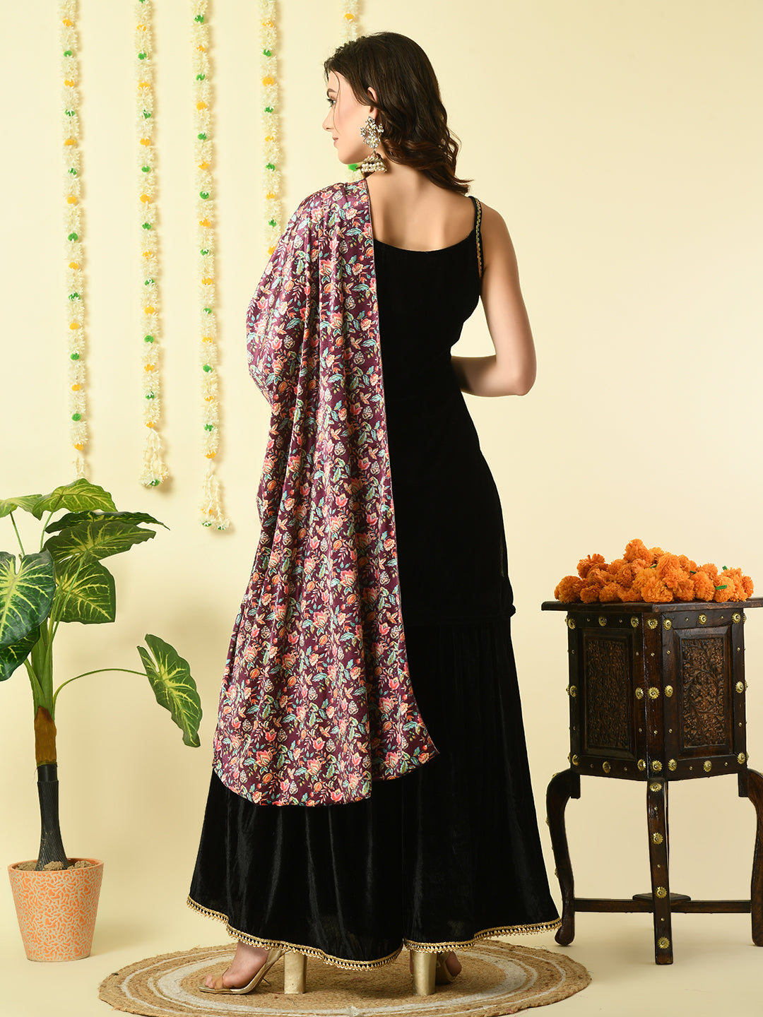 Color_Black