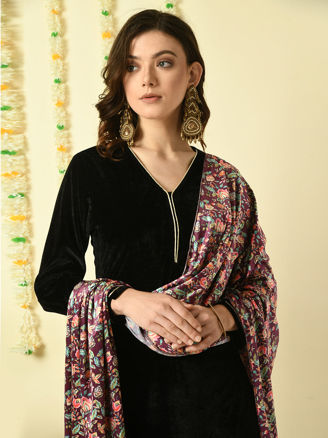 Women's Black  Velvet Kurta & Trousers With Dupatta Party Sets