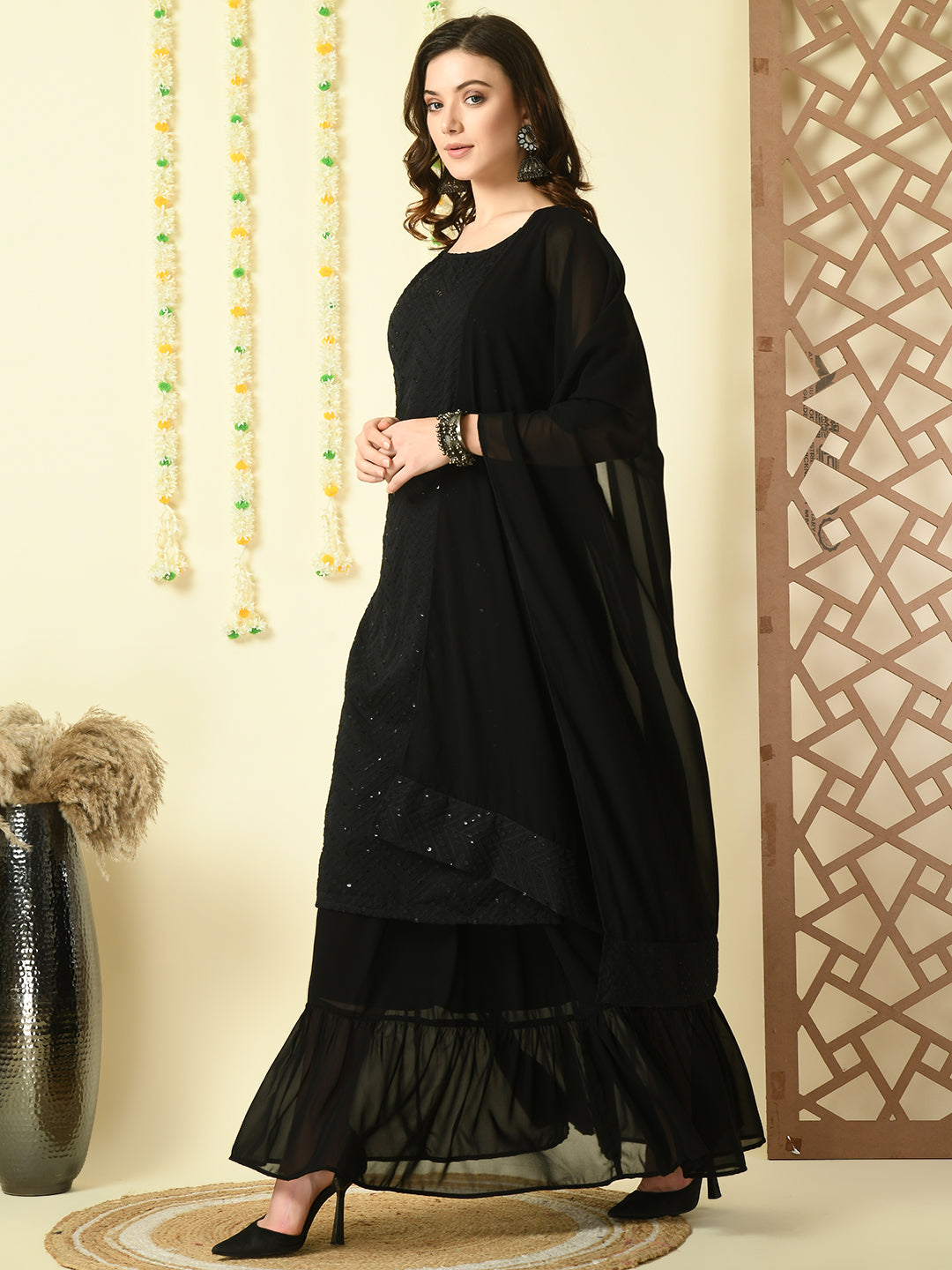 Color_Black