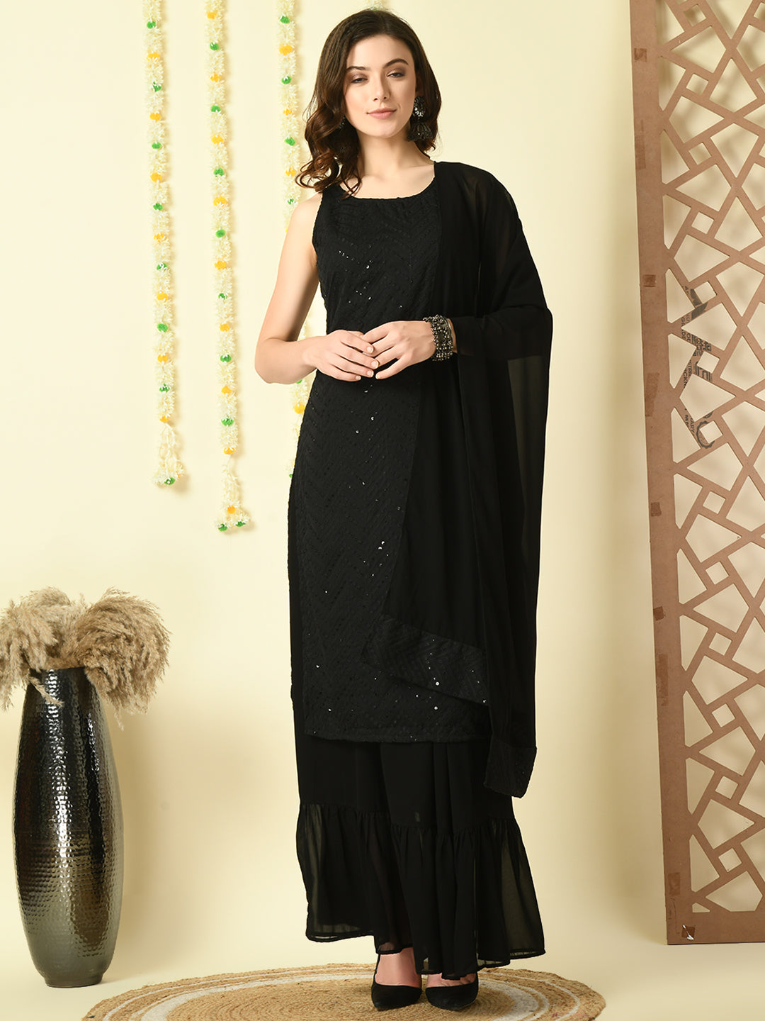 Color_Black