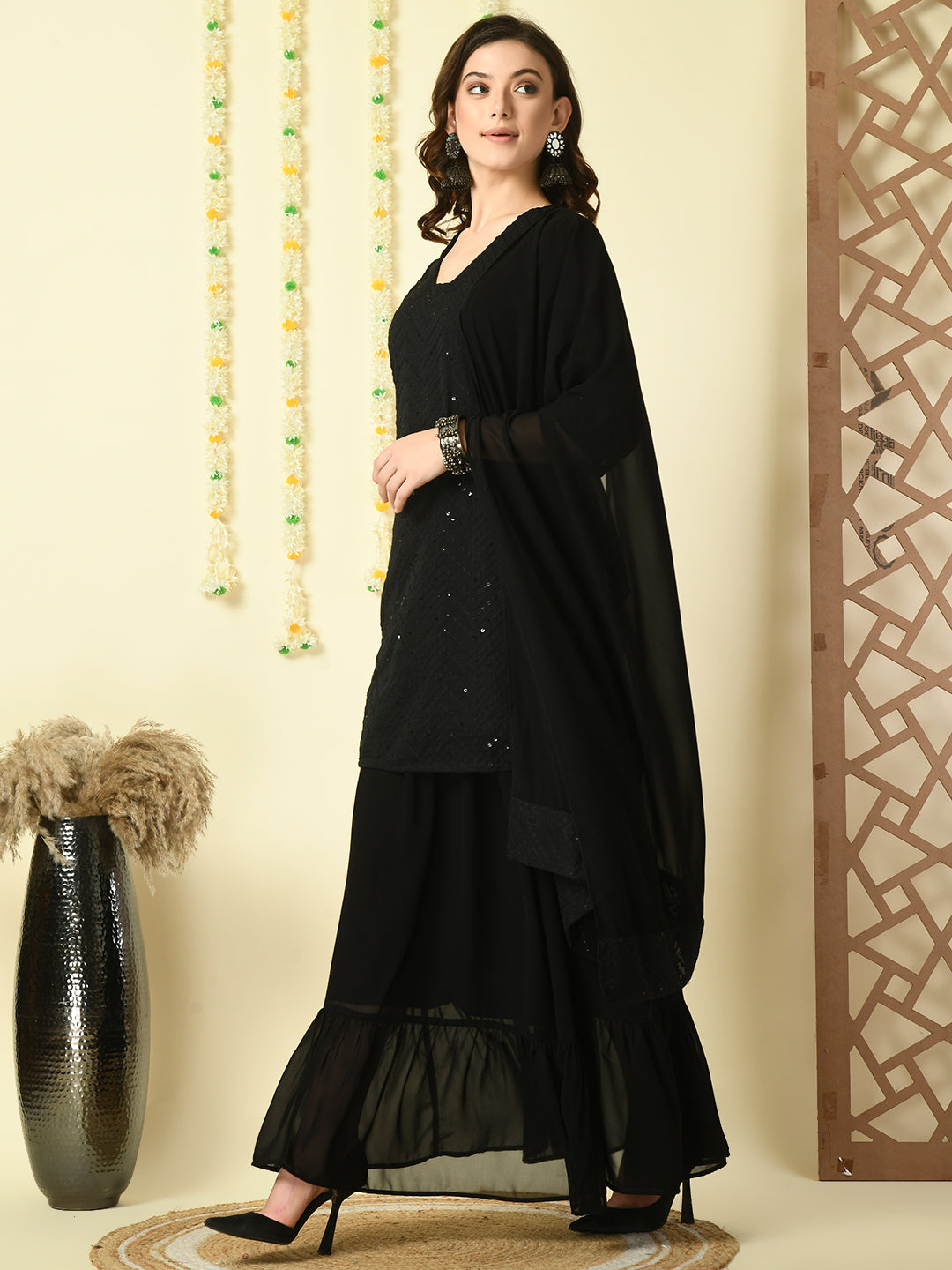 Color_Black