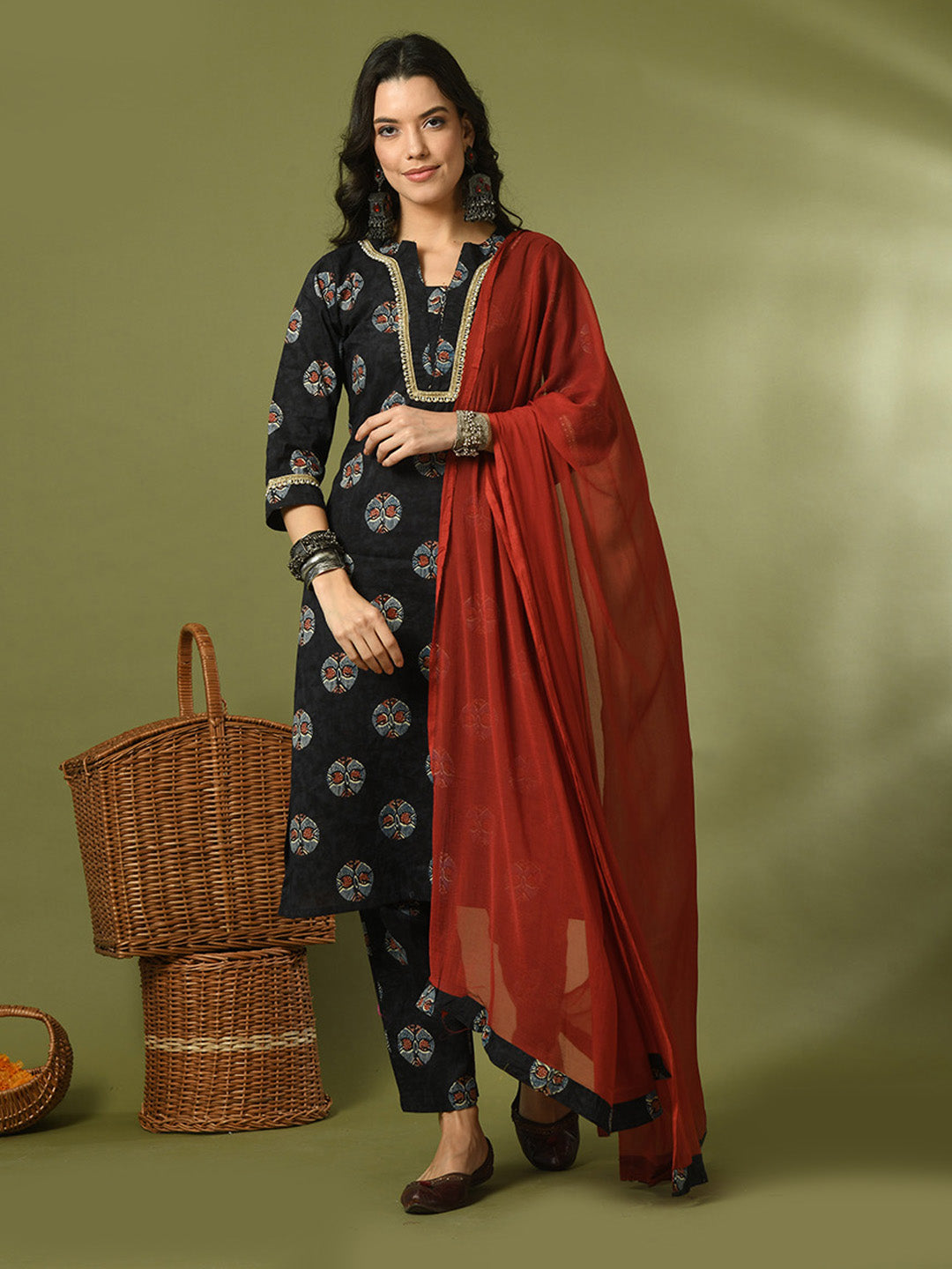 Women's  Black Printed Cotton Straight Party Kurta Sets With Dupatta