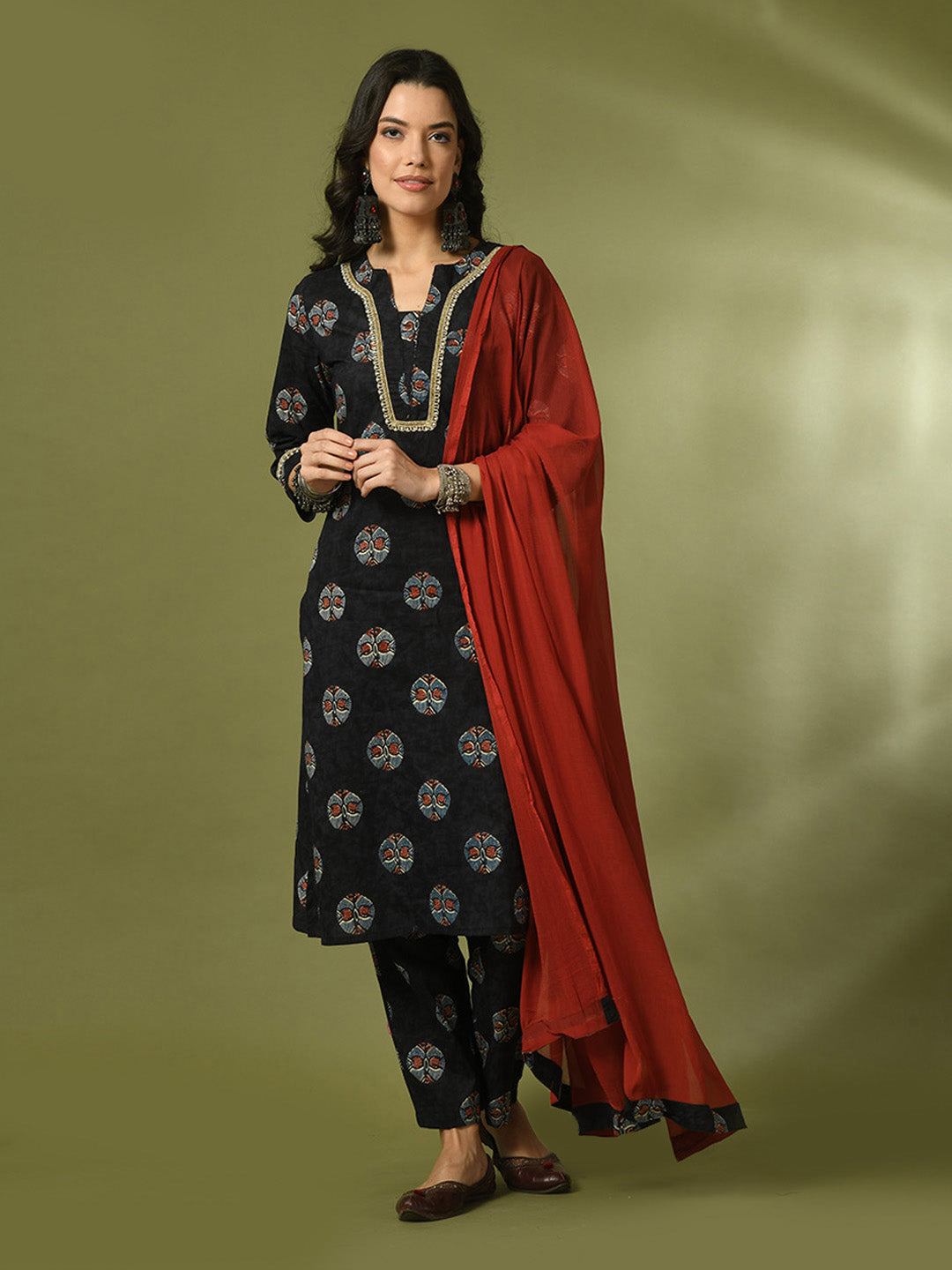 Women's  Black Printed Cotton Straight Party Kurta Sets With Dupatta