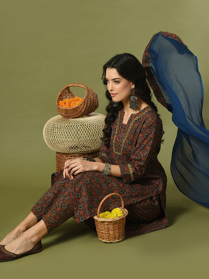 Women's  Multi Printed Cotton Straight Party Kurta Sets With Dupatta