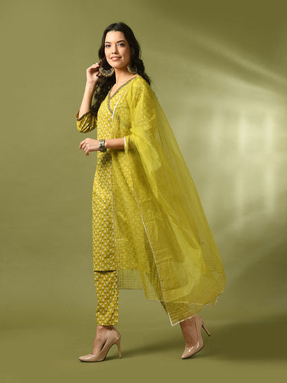 Women's  Yellow Printed Cotton Straight Party Kurta Sets With Dupatta