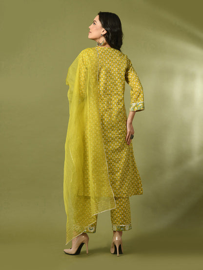Women's  Yellow Printed Cotton Straight Party Kurta Sets With Dupatta