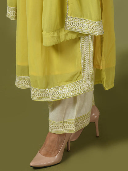 Women's  Yellow Solid Georgette Anarkali Party Kurta Sets With Dupatta
