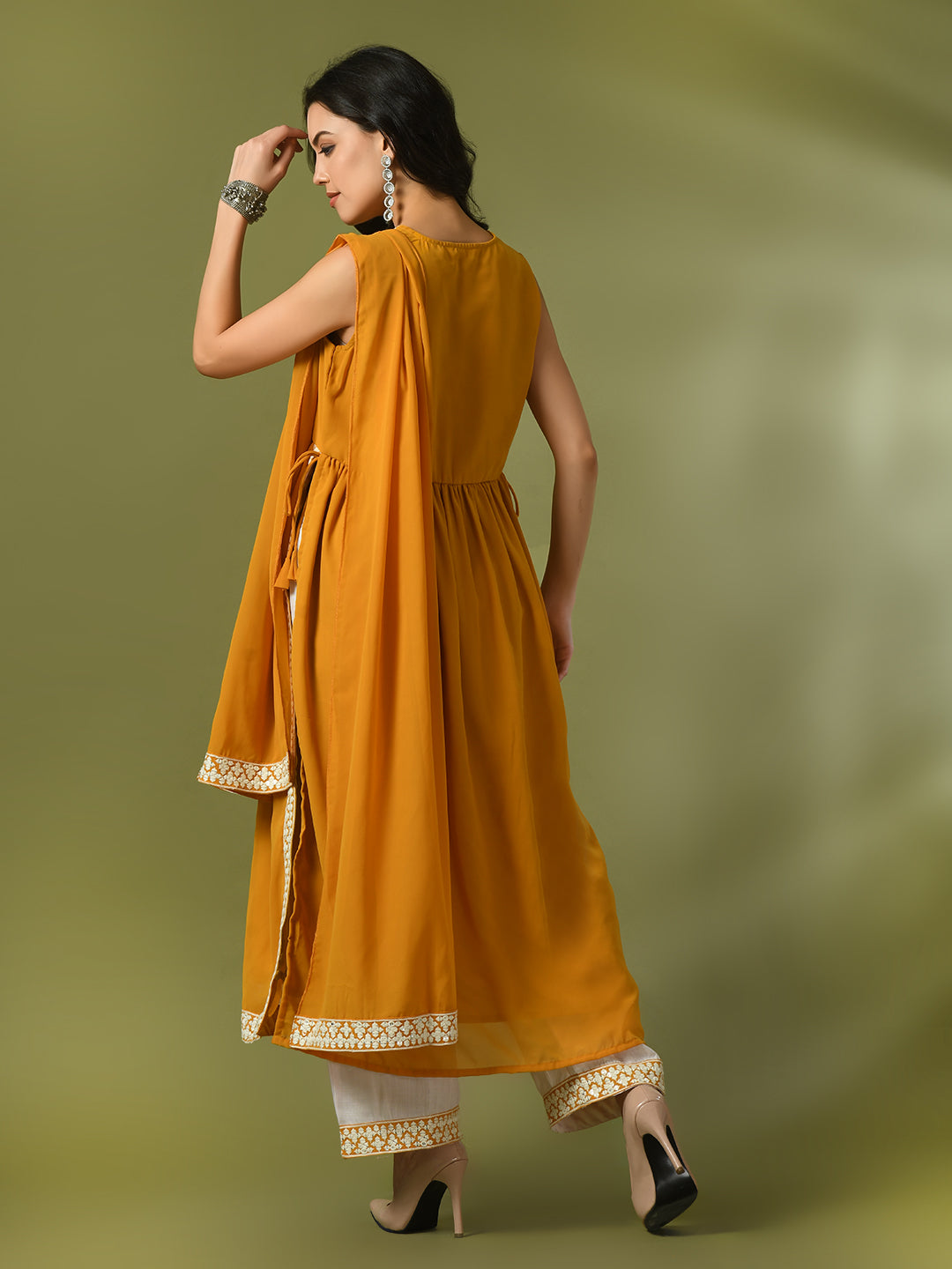 Women's  Yellow Solid Georgette Anarkali Party Kurta Sets With Dupatta