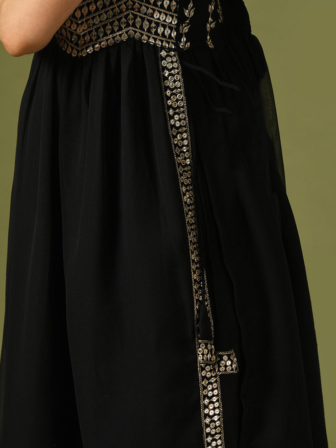 Women's  Black Embroidered Georgette Anarkali Party Kurta Sets With Dupatta