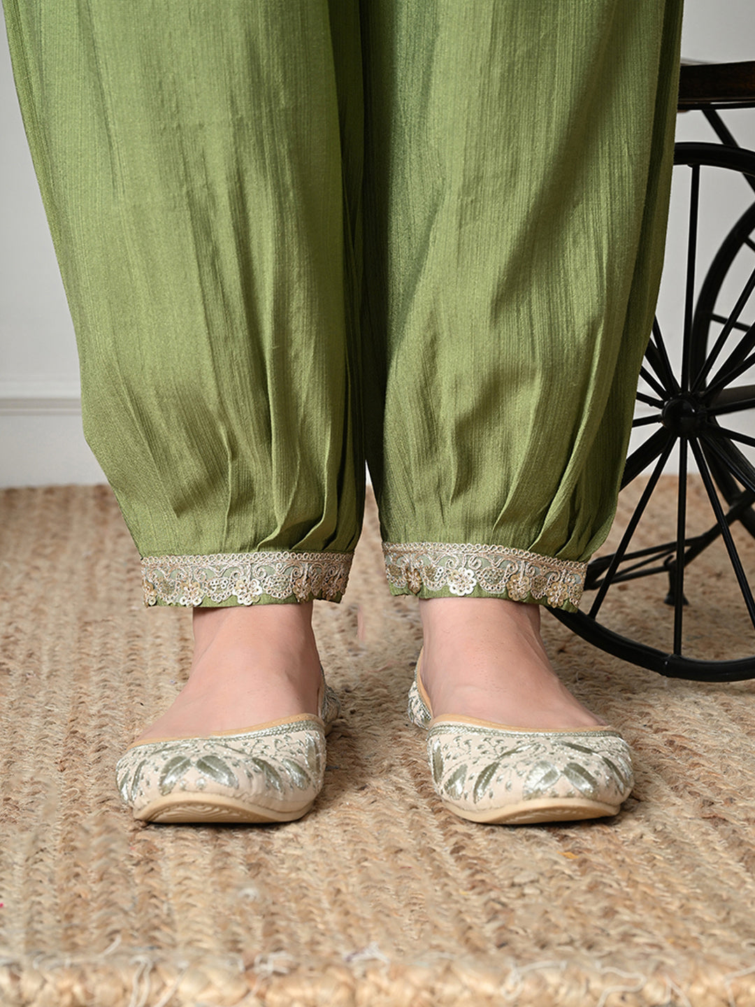 Color-Green