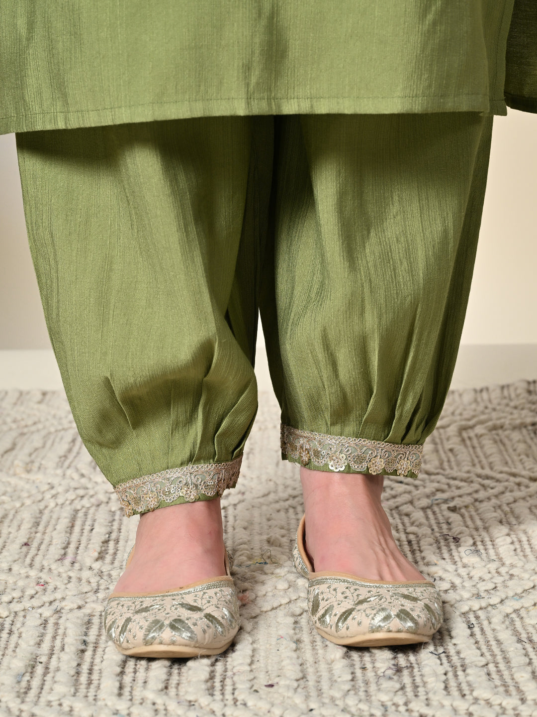 Color-Green