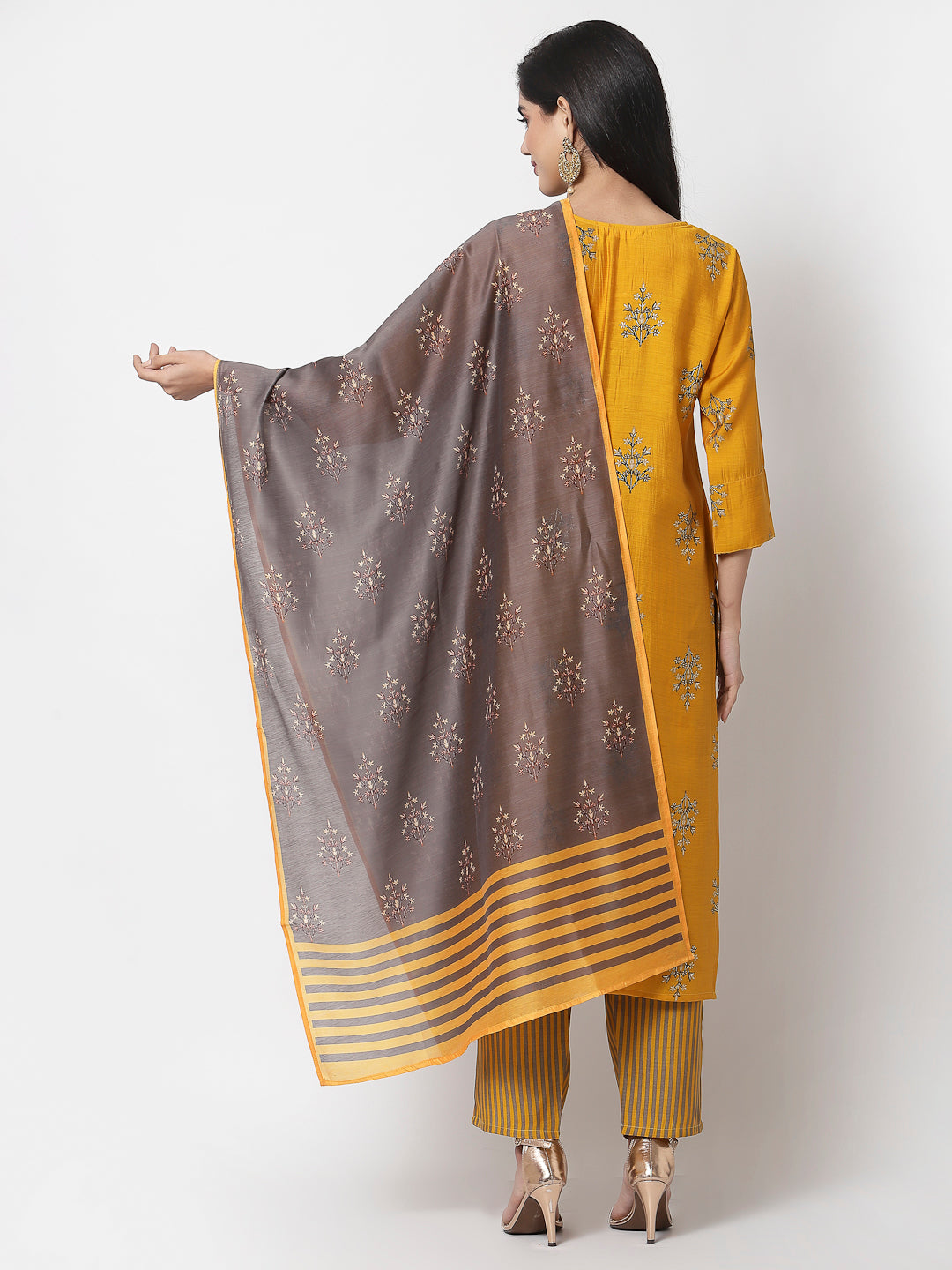 Women's Mustard viscose Printed 3/4 Sleeve Round neck Kurta Pant Dupatta (3Pieces) set