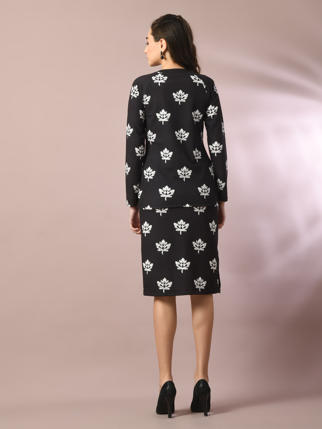 Women's  Black Printed Knee Length Party Embellished Skirts