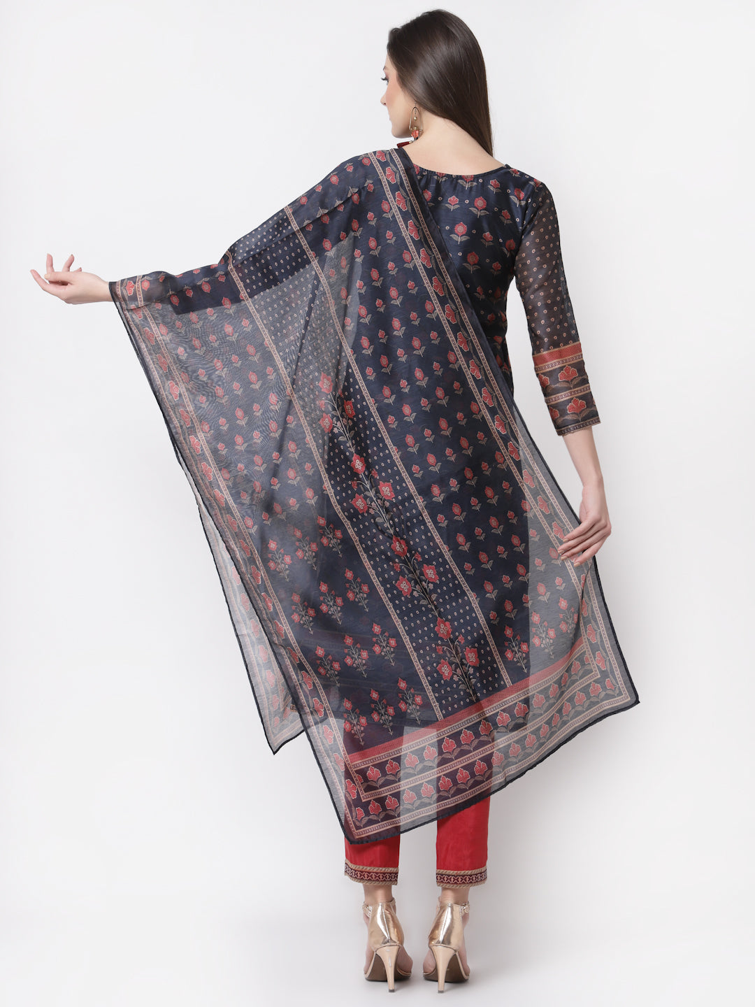 Women's Stylish Chanderi silk Round Neck 3/4 Sleeve Printed Kurta Pant Dupatta Set