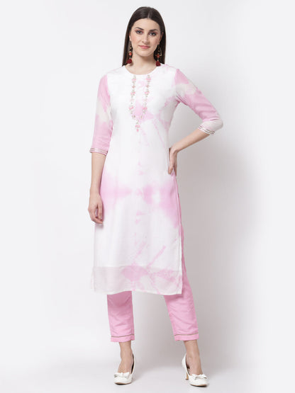 Women's Stylish Silk blend Round Neck 3/4 Sleeve Embroidered Kurta Pant Dupatta Set