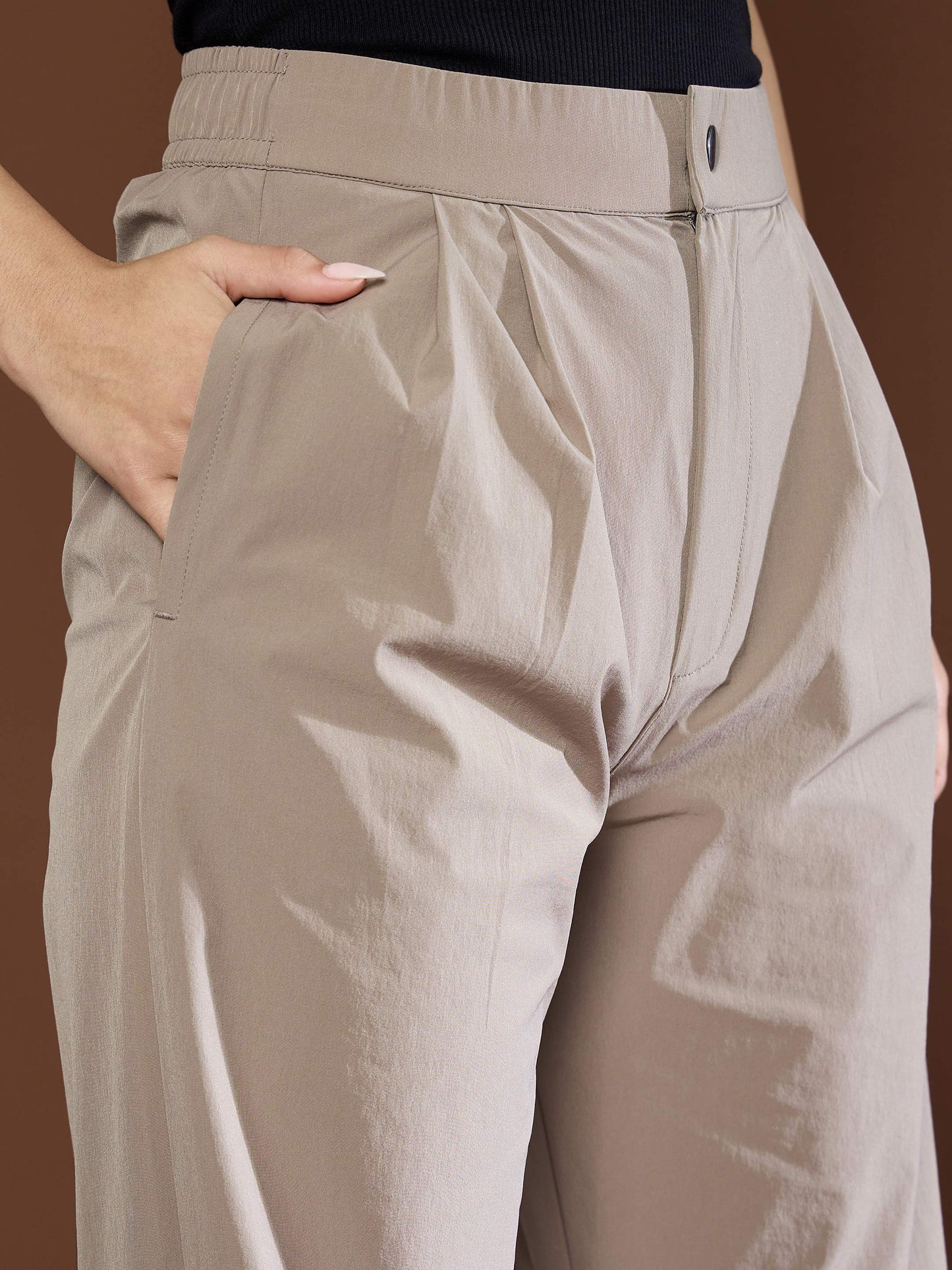 Women's Unisex Taupe Front Dart Baggy Parachute Pan