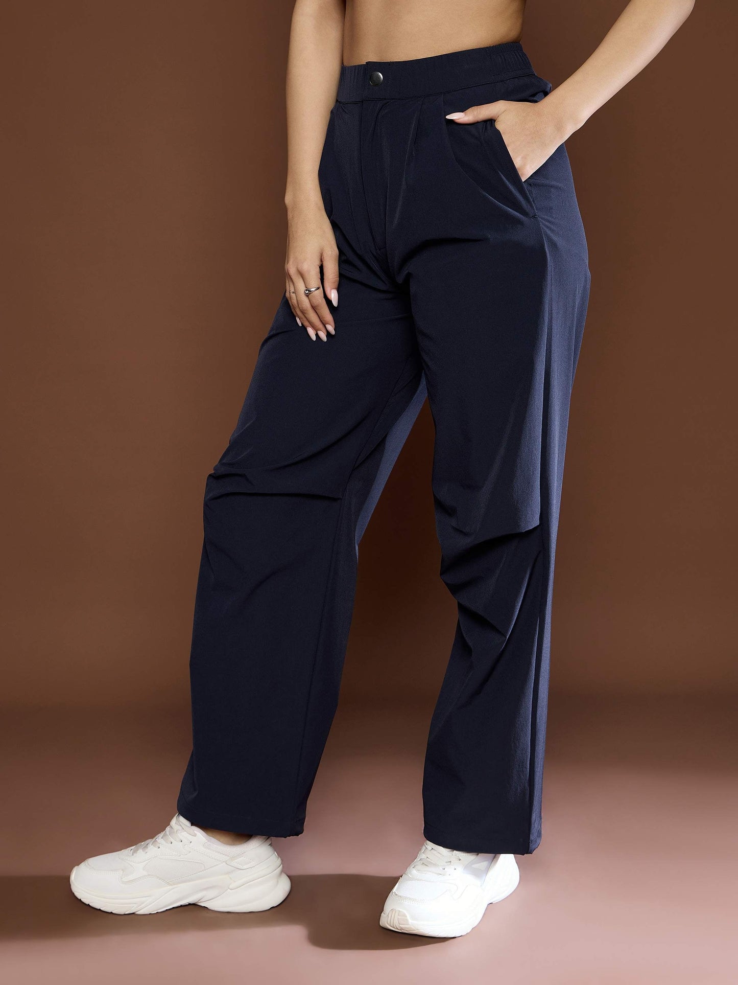 Women's Unisex Navy Front Dart Baggy Parachute Pan