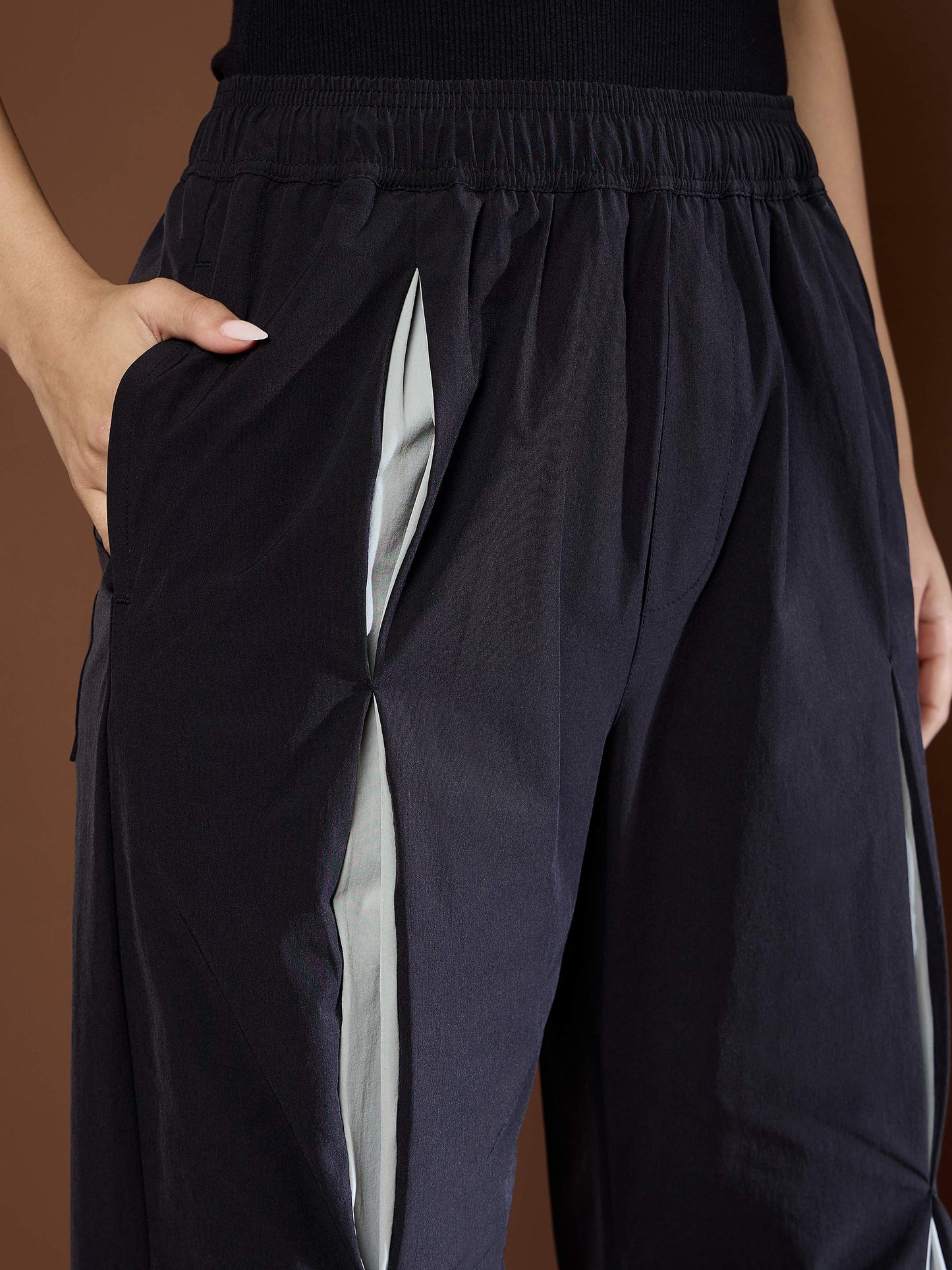 Women's Unisex Black Front Invert Pleat Baggy Parachute Pan