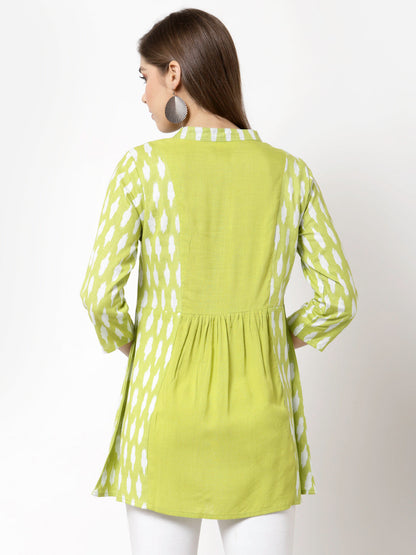 Women's Green Cotton Printed 3/4 Sleeve Round casual Only Tunic
