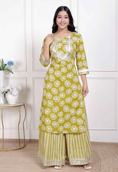 Color_YELLOW