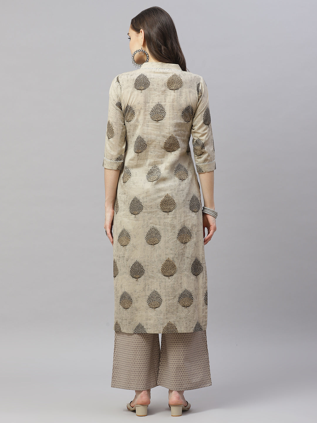 Color_Beige