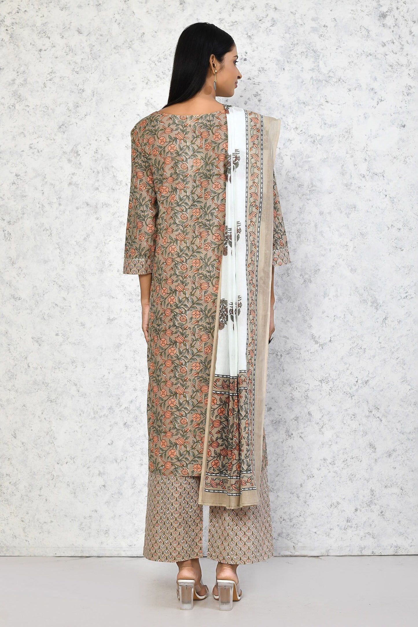 Color_Brown