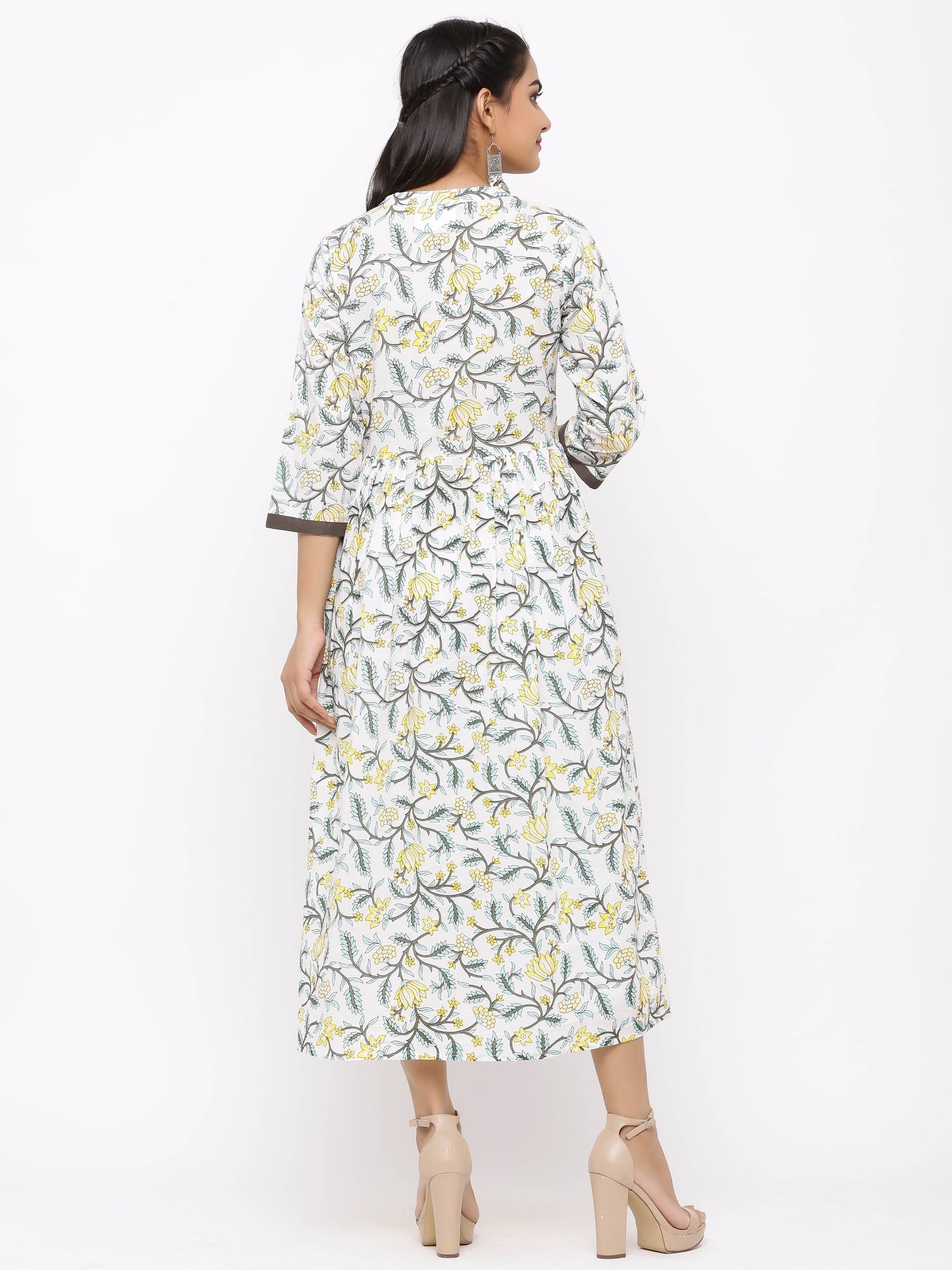 Women's Cotton Floral Printed Tired Kurta