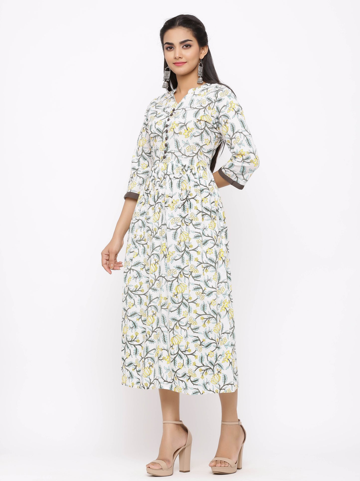 Women's Cotton Floral Printed Tired Kurta