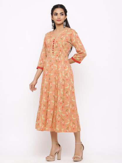 Women's Cotton Printed Tired Kurta