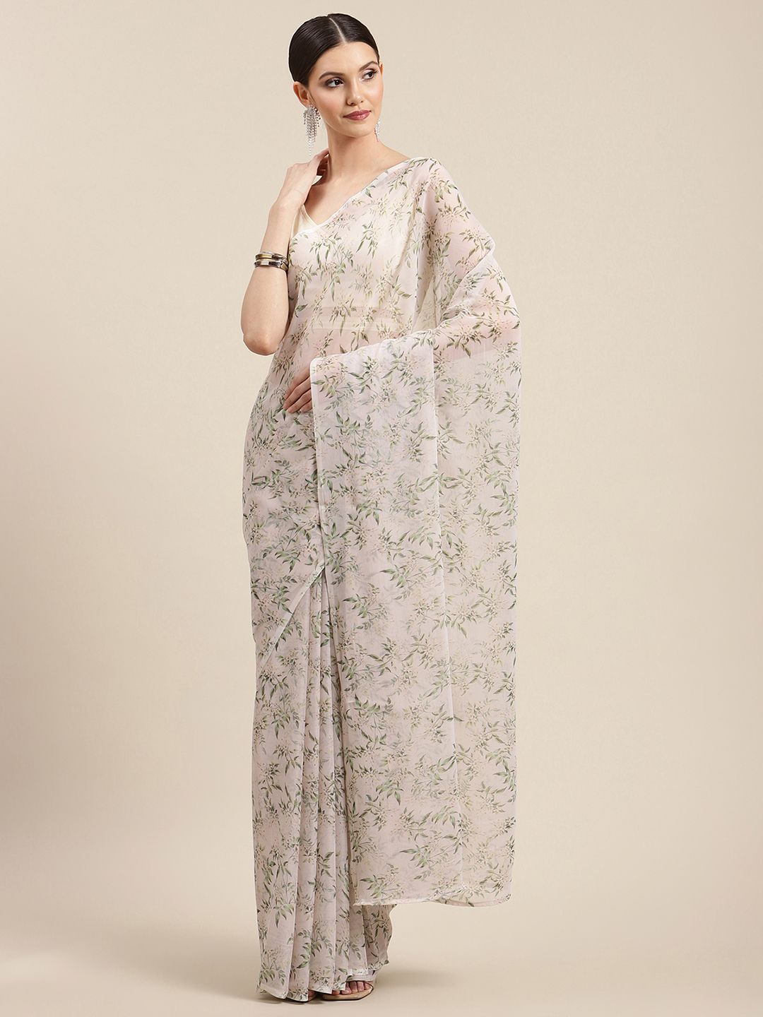 Women's Off White Chiffon Digital Print Floral Saree