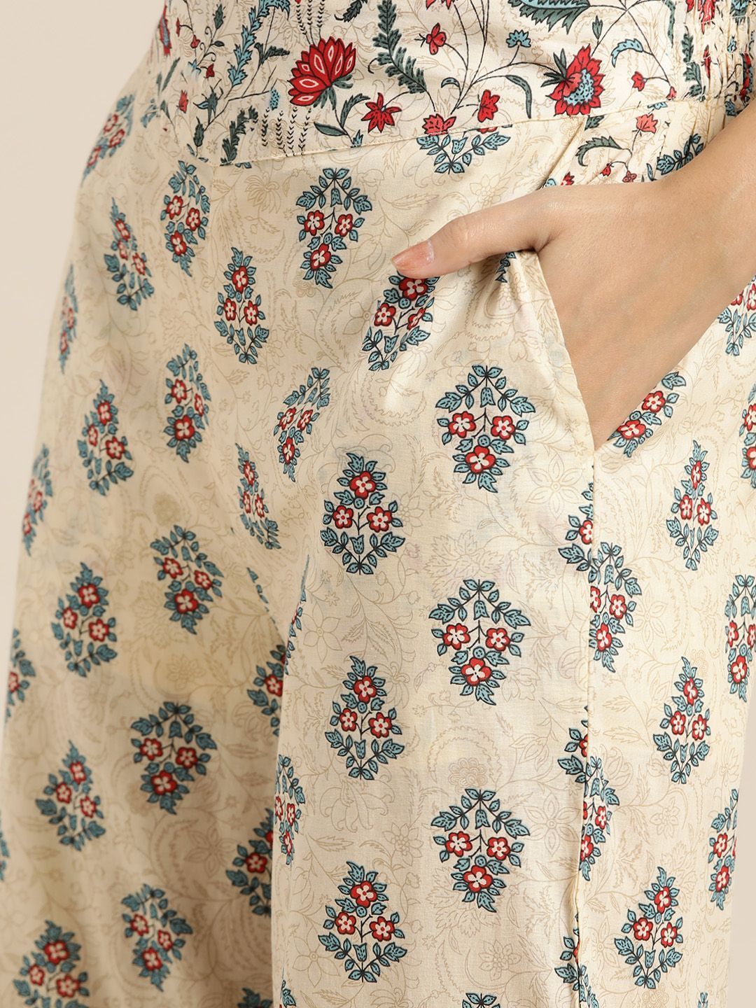 Women's Floral Print Tunic Sharara Set With Mask