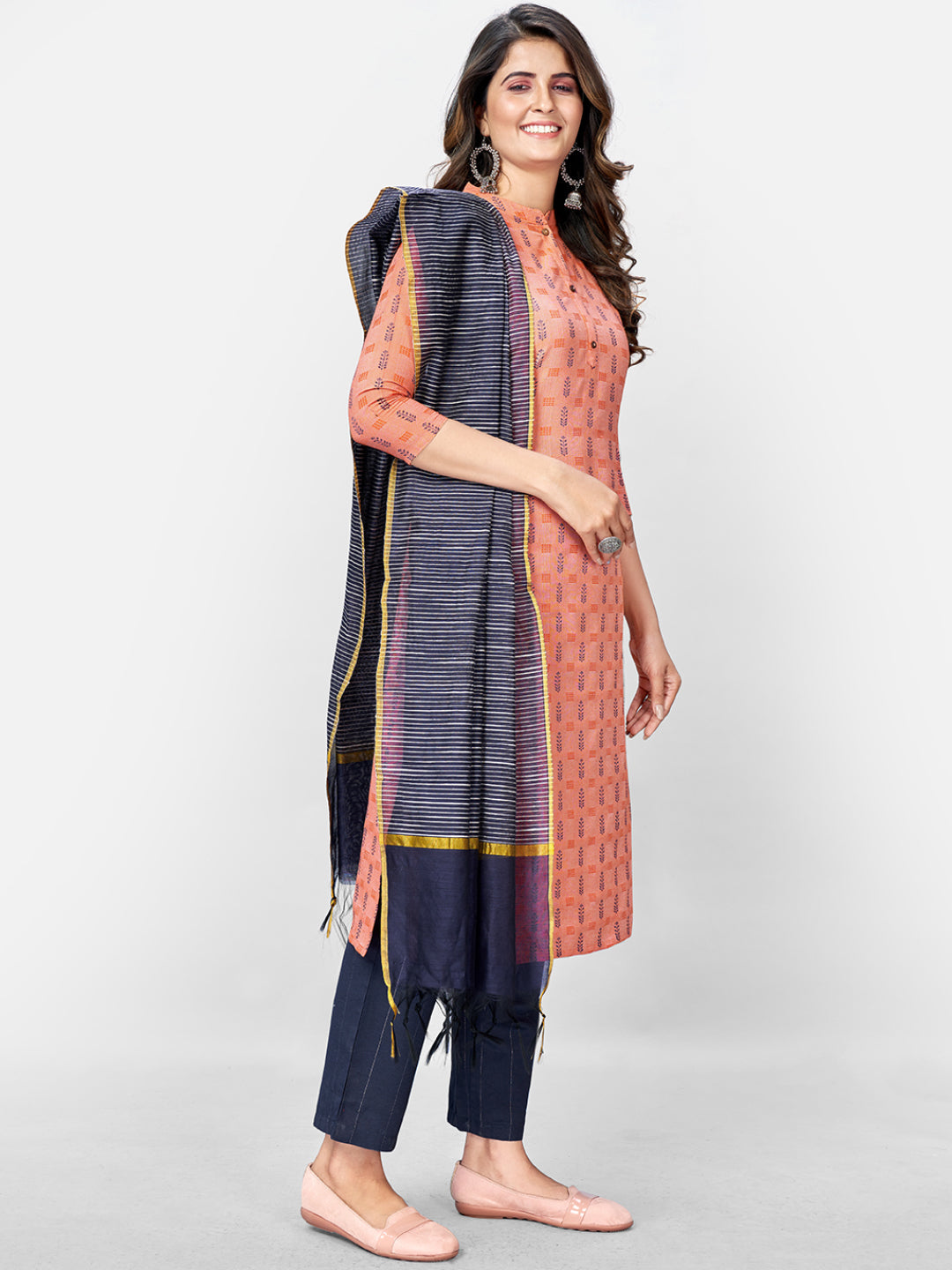 Women's Printed Straight Cotton Peach Kurta Pant With Dupatta (3Pcs Set)