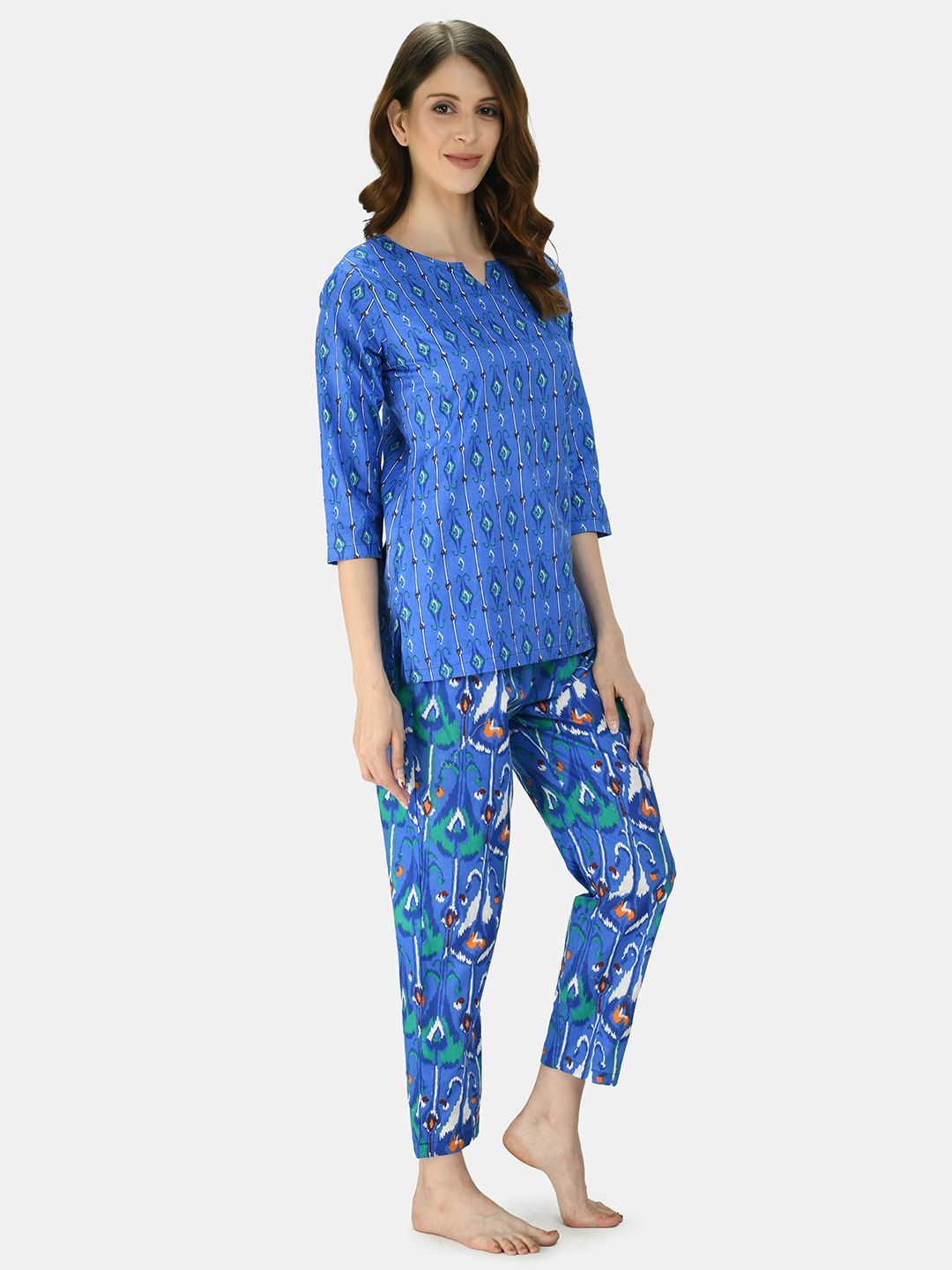 Women's Robin Blue Cotton Printed Half Sleeve V Neck Casual Night Suit