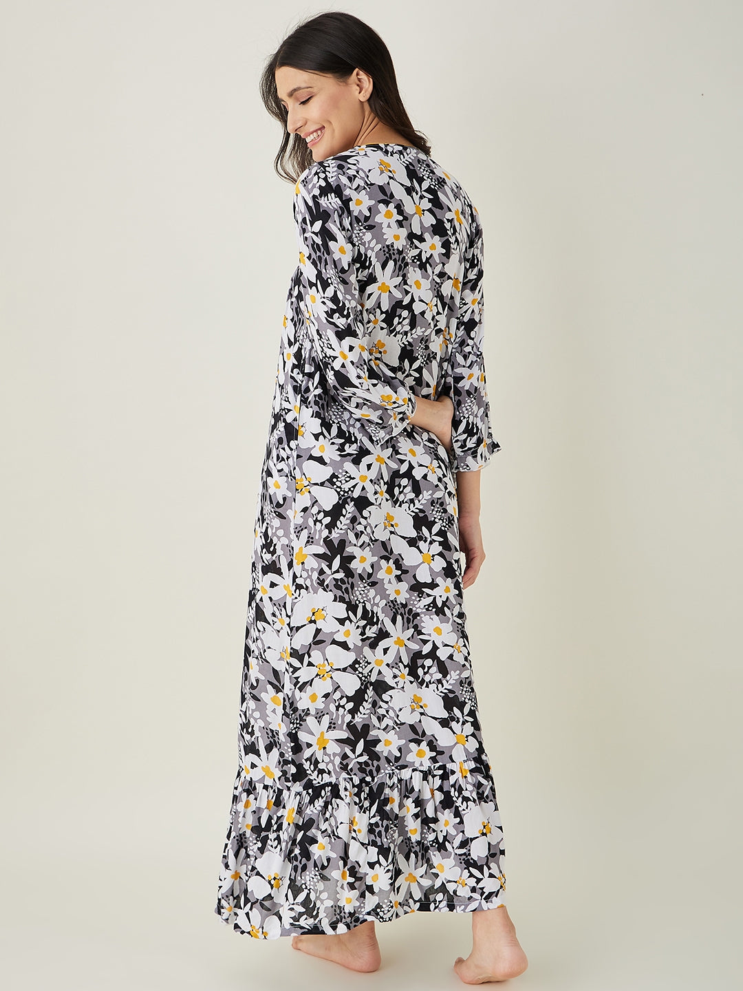 Women's Black and White Floral Printed Nightdress