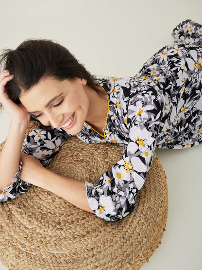 Women's Black and White Floral Printed Nightdress