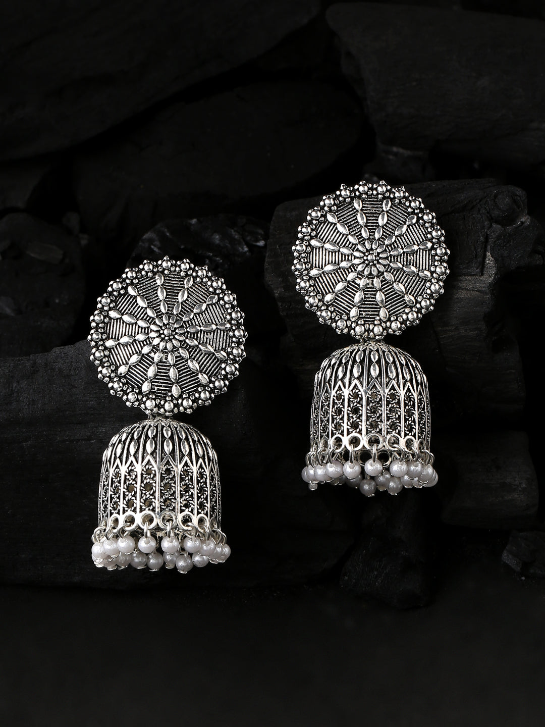 Women's Silver toned dome shaped jhumkas earrings
