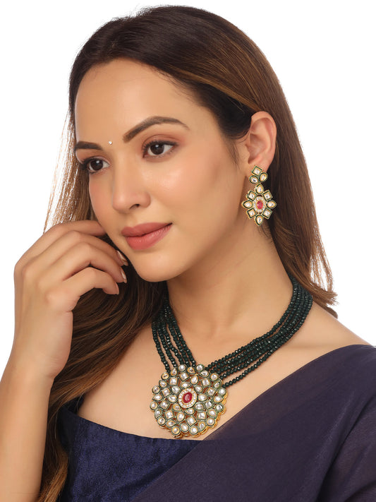 Women's Gold Plated Kundan Studded Jewellery Set