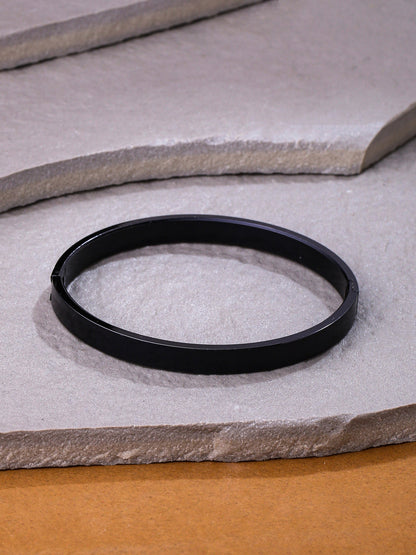 Men's Black Metal Interlock Kada Bracelet