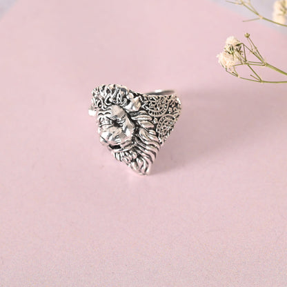 Men's Silver-Plated Lion Face Finger Ring
