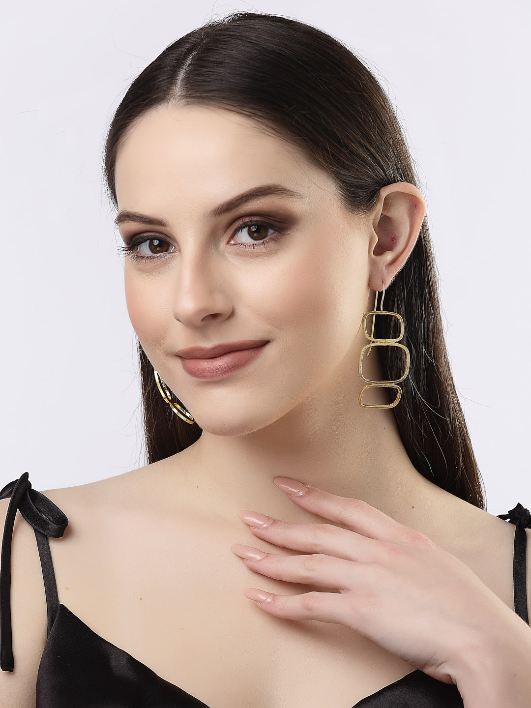 Women's Gold-plated Contemporary Fish Hook Drop Earrings