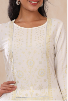 Women's Offwhite Rayon Printed Straight Kurta