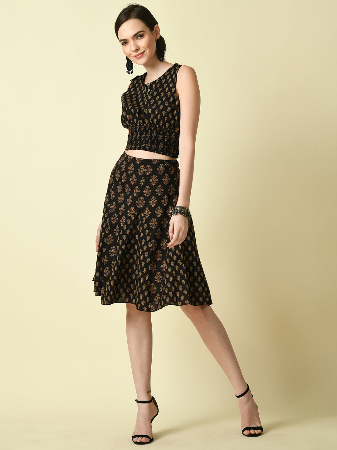 Color_Black