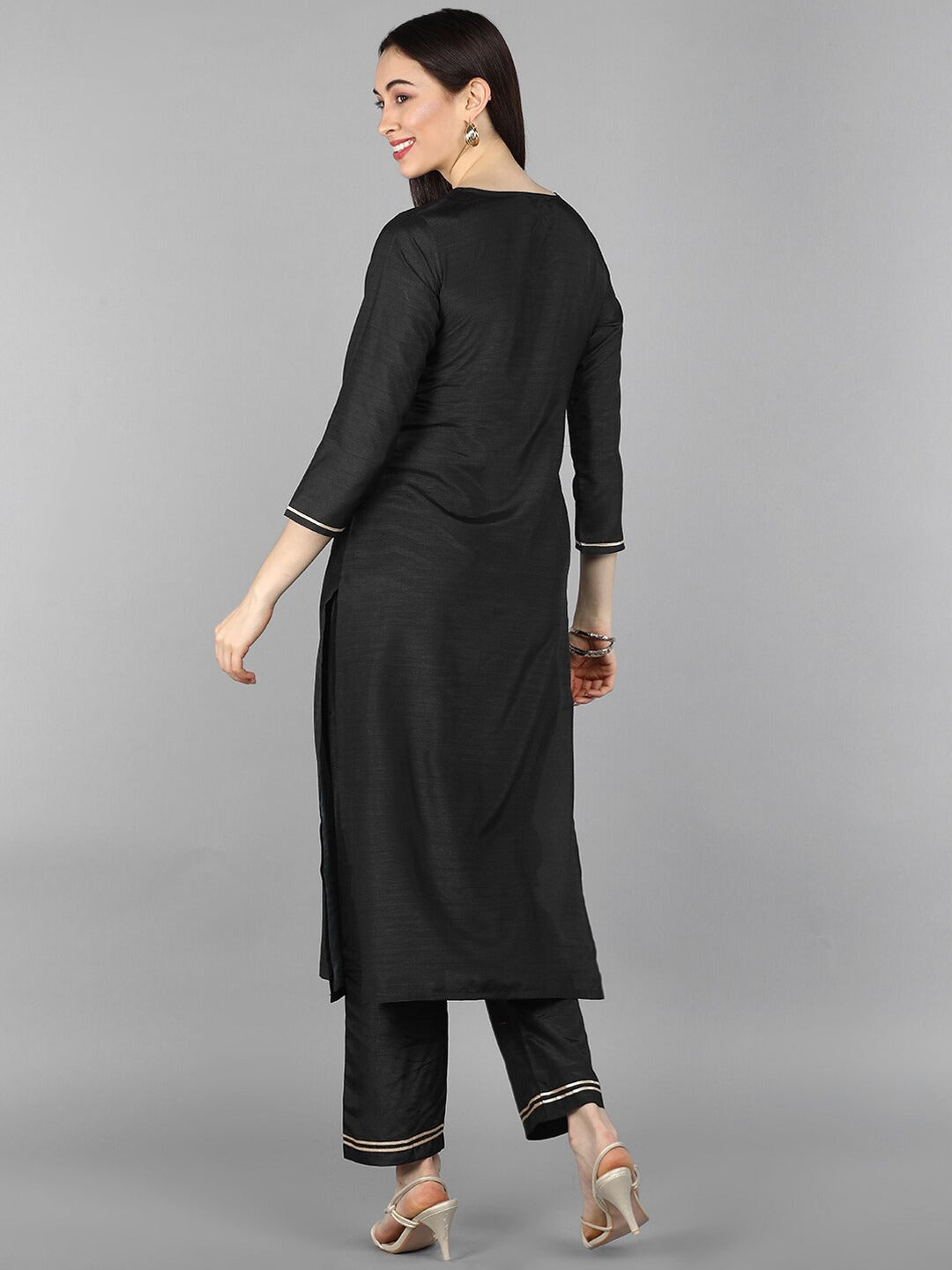 Color_Black