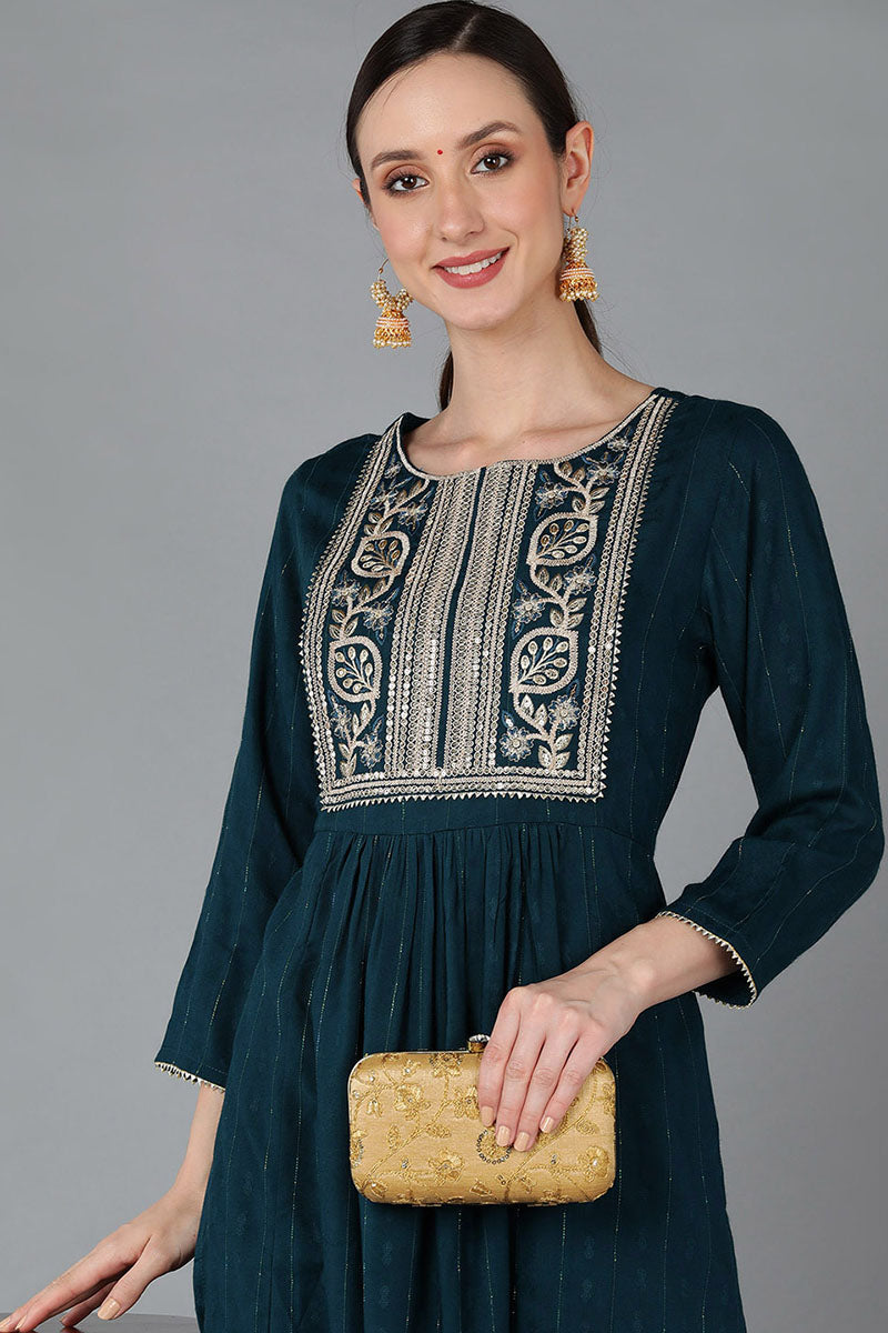 Women's Silk Blend Yoke Design Solid Kurta With Pants