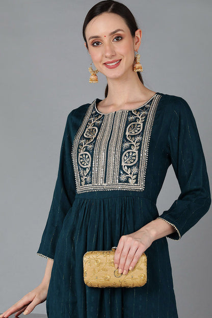 Women's Silk Blend Yoke Design Solid Kurta With Pants