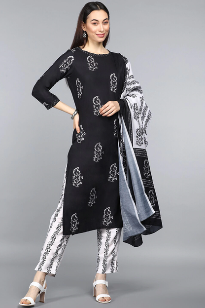 Color_Black