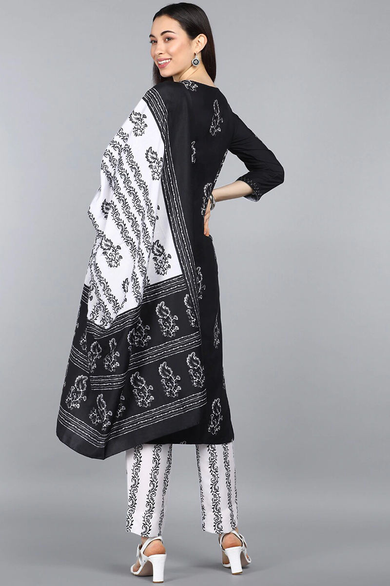Color_Black