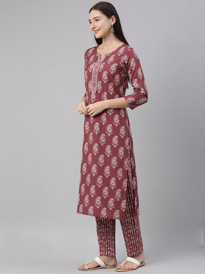 Color_Maroon