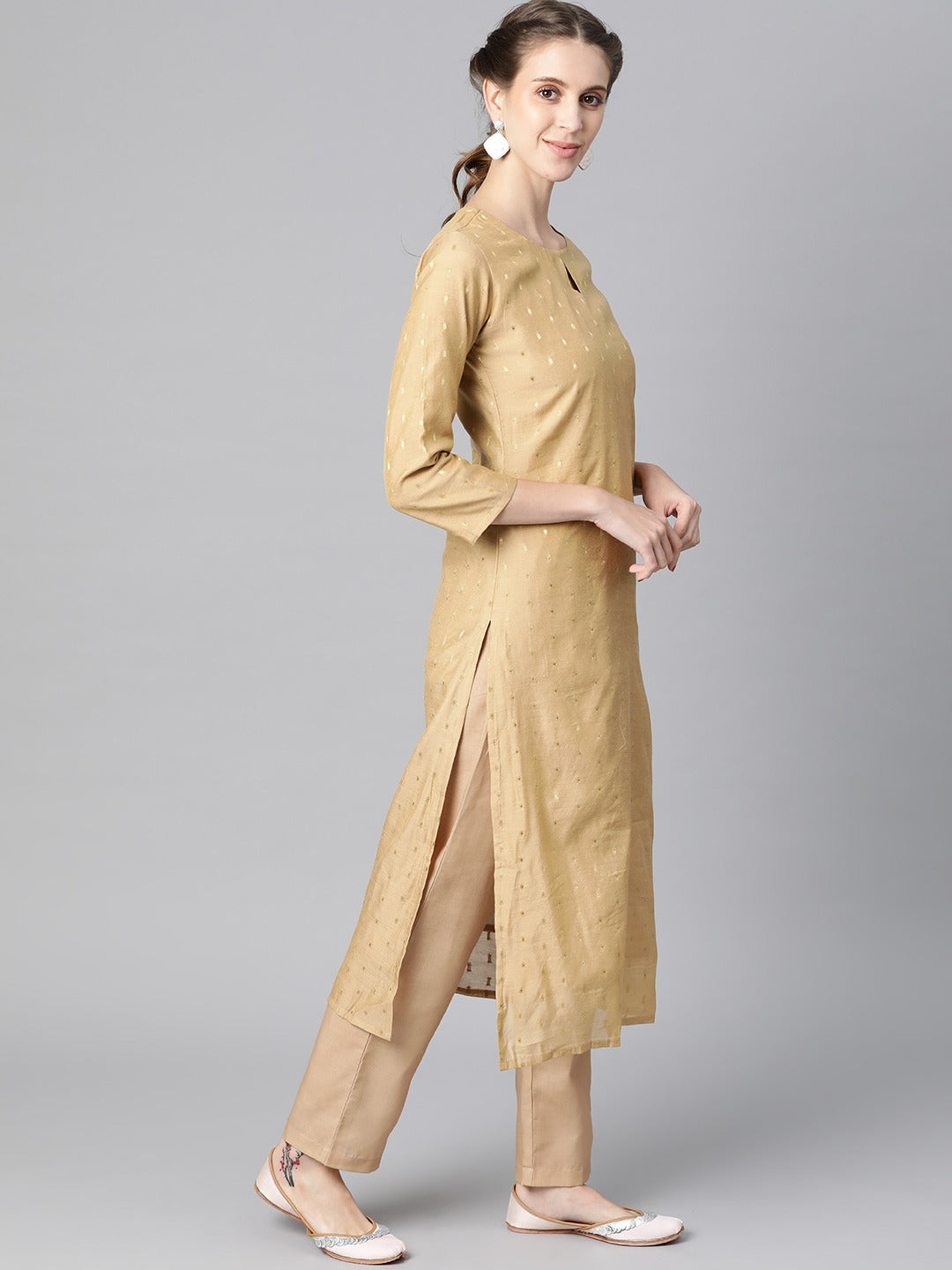 Color_Beige