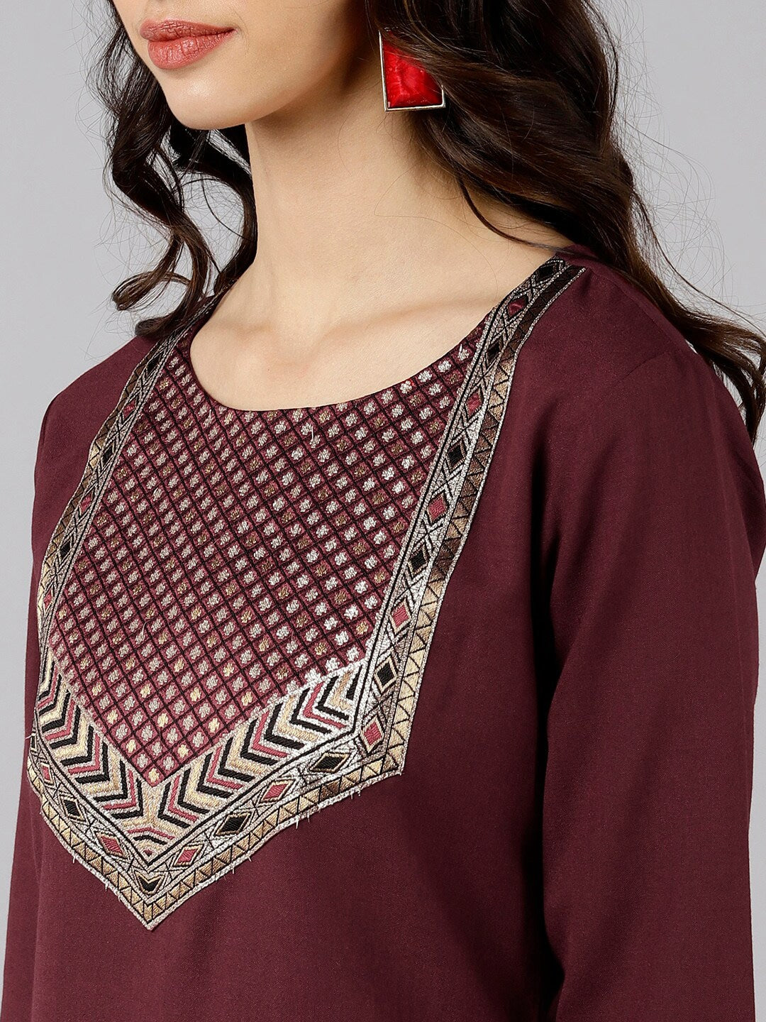 Color_Maroon
